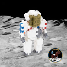 Load image into Gallery viewer, Plus Plus Tube - Astronaut