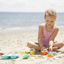 Load image into Gallery viewer, Seaside Sidekicks Sand Cupcake Set
