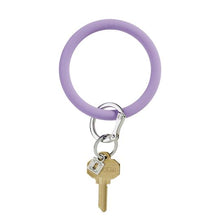 Load image into Gallery viewer, Big O Silicone Key Ring - In The Cabana
